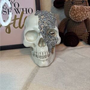 Silver Glitter Skull Decor